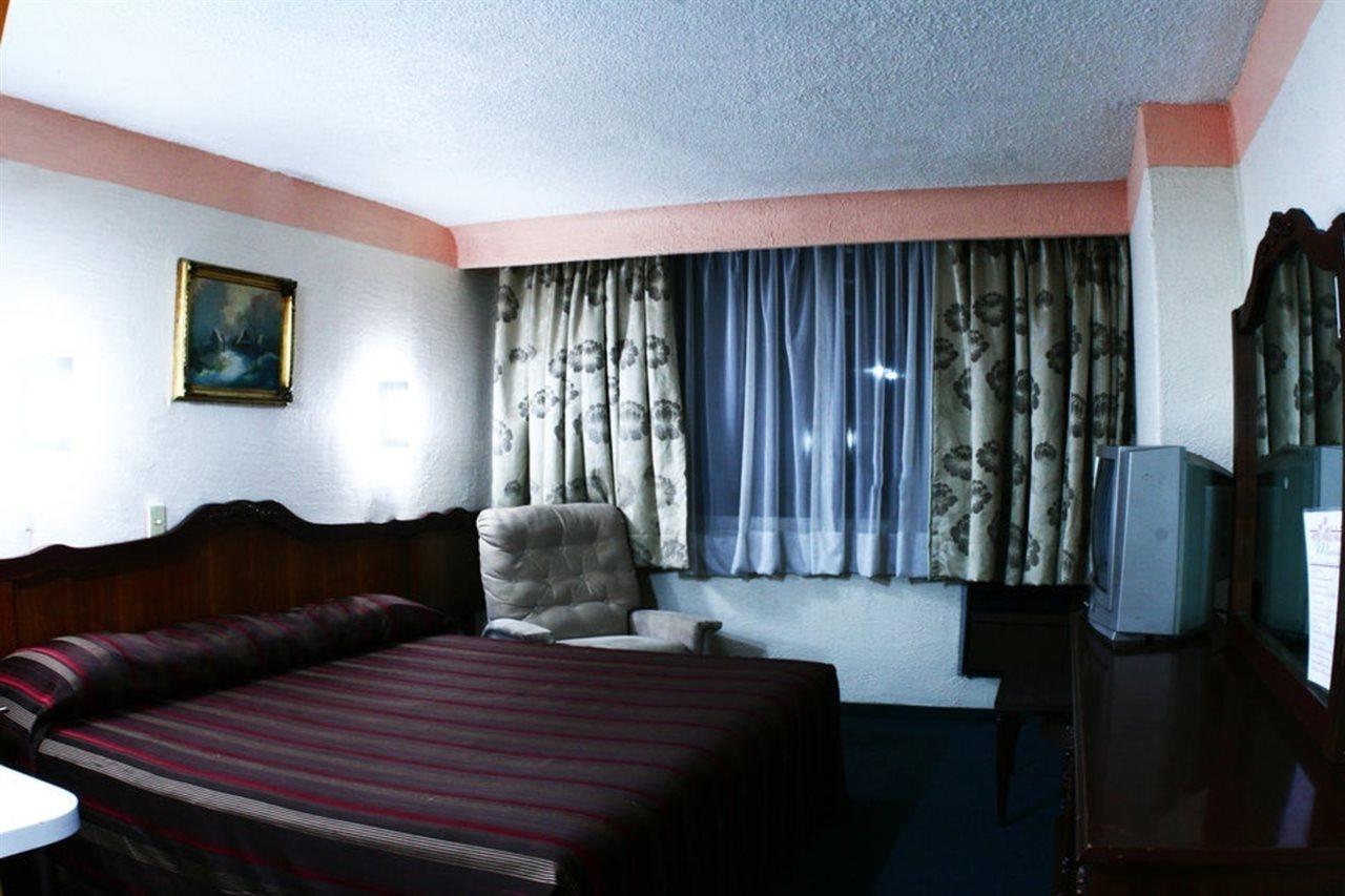 Hotel Plaza Madrid Мехико Экстерьер фото
